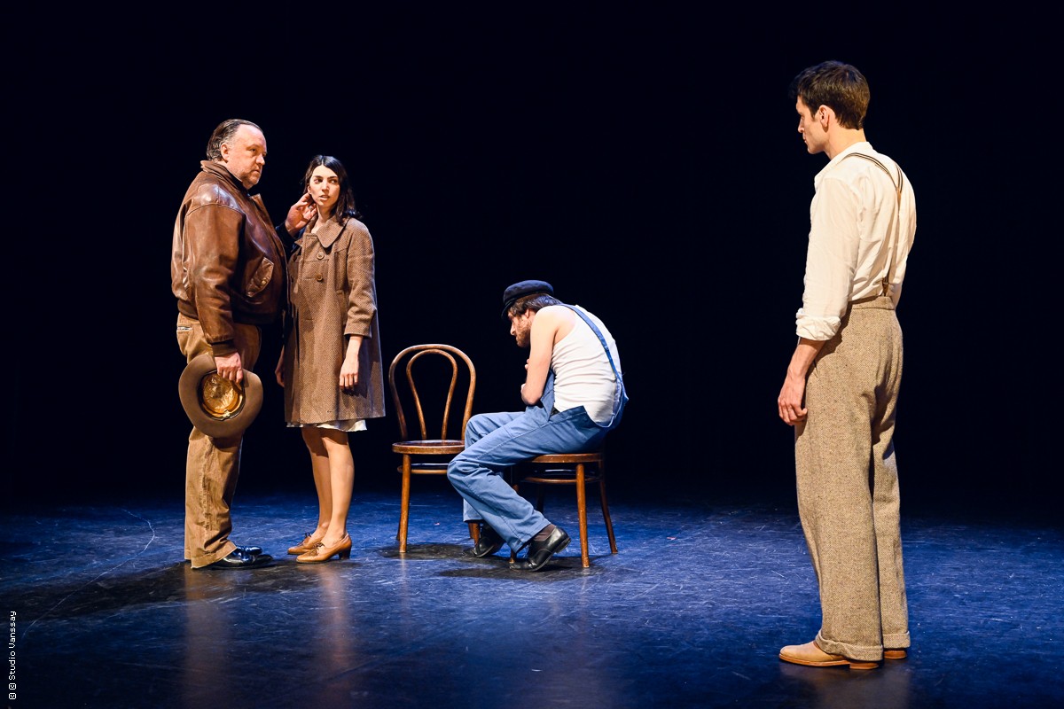 &copy; Studio Vanssay