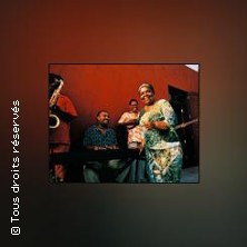 Ces&aacute;ria &Eacute;vora