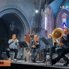 BRASS DANCE ORCHESTRA