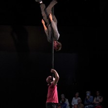 De Bonnes Raisons - Compagnie La Volte-cirque
