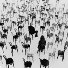 Les Chaises
