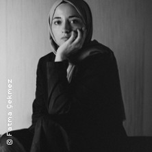 B&uuml;sra Kayik&ccedil;i