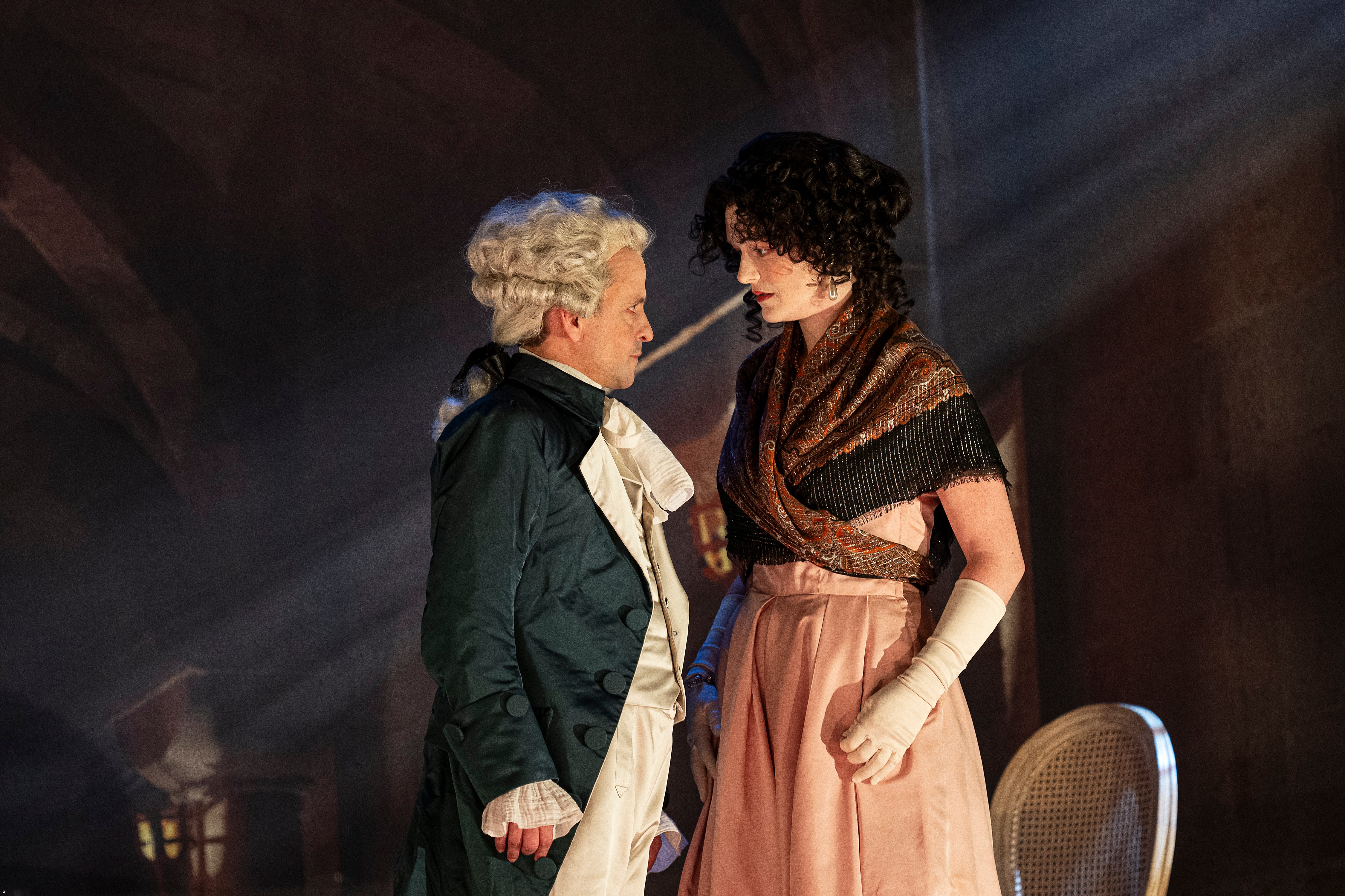 &copy; Bernard Richebe