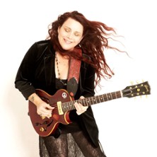 Carolyn Wonderland + 1re Partie