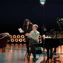 Debout dans la Nuit - Théâtre de l'Arsenal, Val-de-Reuil